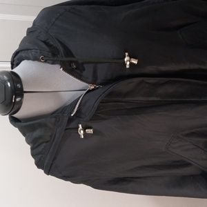 B B Dakota Womens Silk Jacket Size Large  (Hooded)